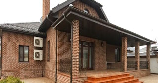 Строительство домов из кирпича с мансардой в Новомосковске | от 3603 рублей