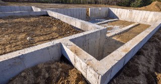 Ленточный фундамент Новомосковск цена от 2677 руб.